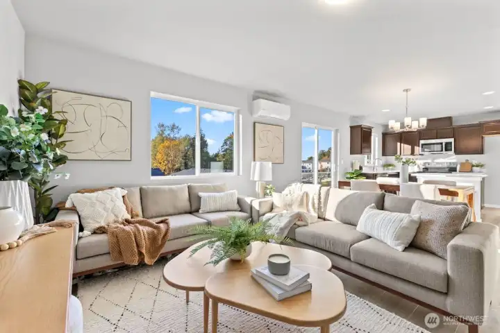 Photographs are for illustrative purposes only. Features, finishes, interior/exterior colors, landscaping and floorplan shown may vary from actual homes built.