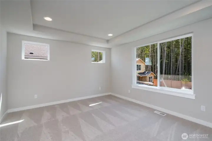 Photos are of another home in the community and are for illustration purposes only to reflect typical finishes.  May depict seller enhancements.  Colors and options may vary.