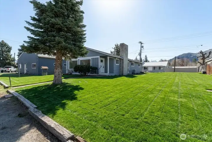 front view showing the oversized lot