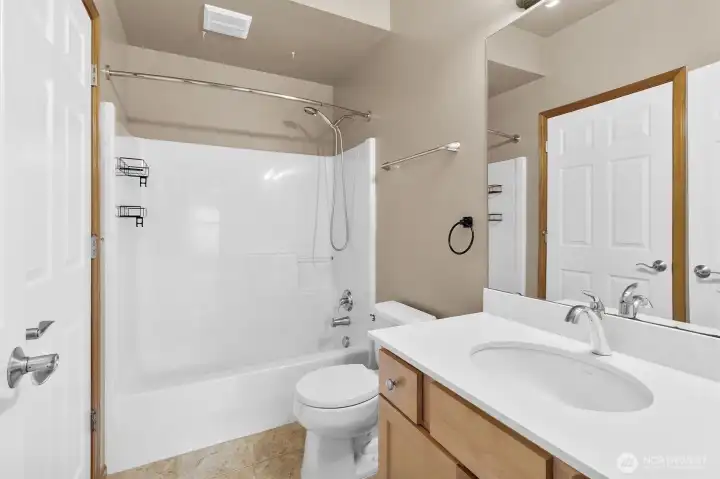2nd bathroom