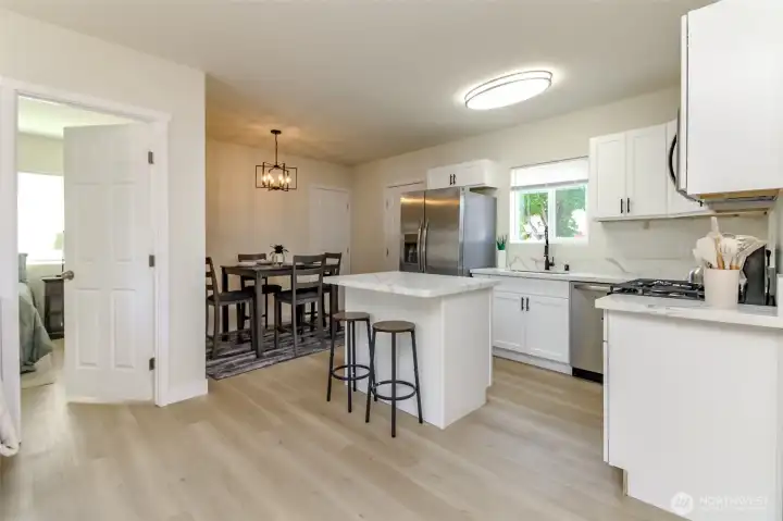 Beautifully updated kitchen!