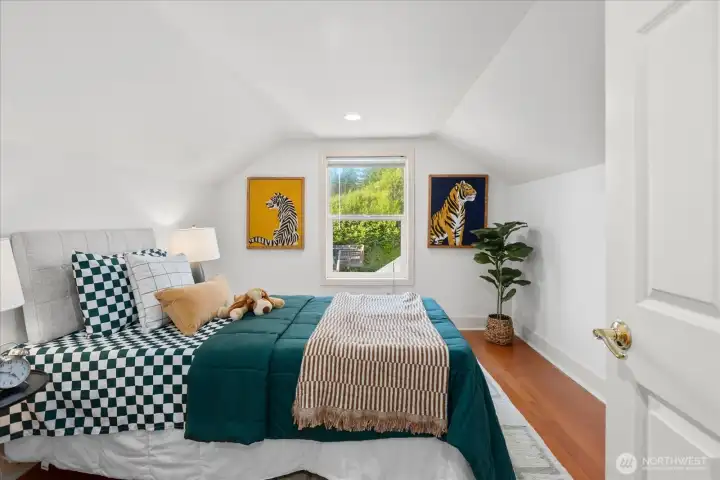 Upstairs bedroom 1