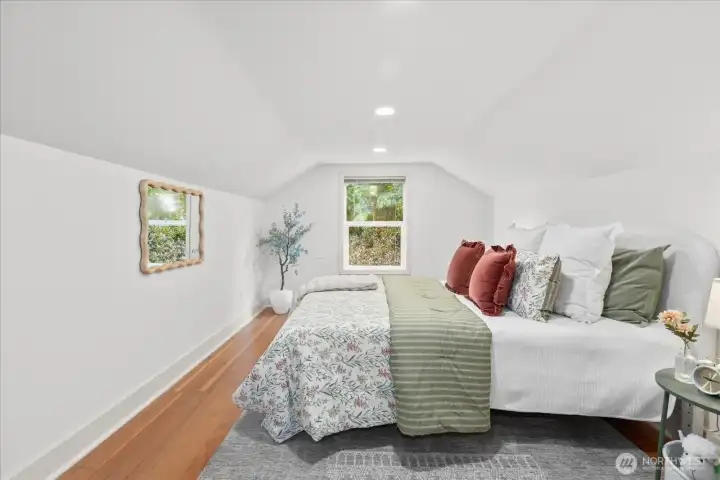 Upstairs bedroom 2