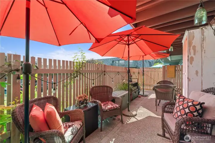 Private ground floor patio