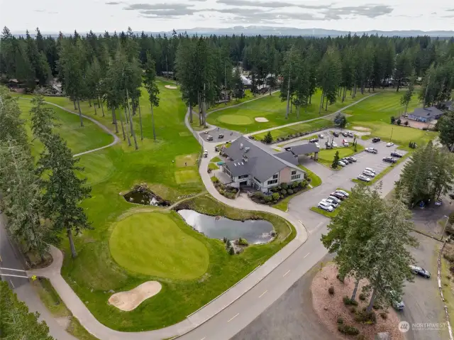 From the clubhouse enjoy golf. Popular Alderbrook golf course attracts tournaments and events. On the far side of the neighborhood from the home you can enjoy the bar, restaurant, community events, and pro shop but avoid the crowds, too.