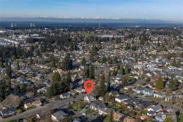 Set in a convenient location near Proctor and North Tacoma, with subtle Olympics views to enjoy.