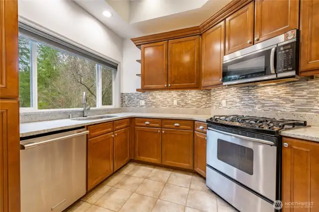 Beautiful cabinets and granite counters.