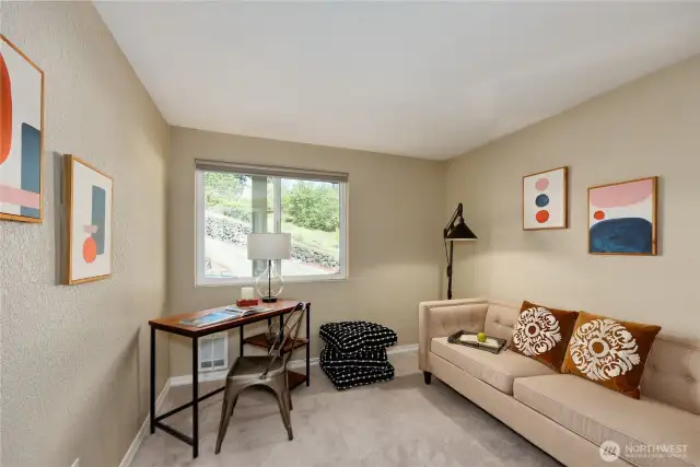 2nd bedroom used cas office