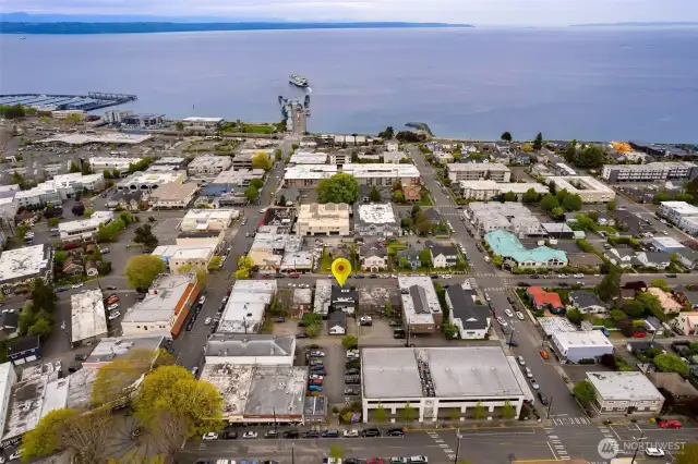 Edmonds Ferry System Just a Few Blocks Away
