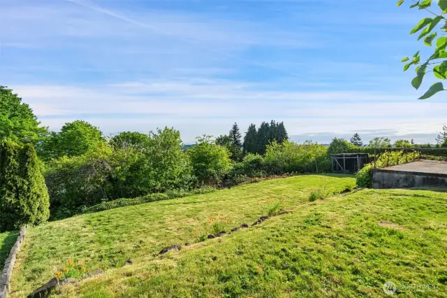 Generous backyard with territorial & Mt. Rainier Views.
