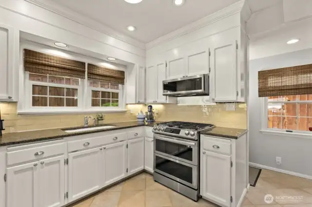 A cheerful kitchen with a gas stove makes cooking feel like a joy—not a chore.