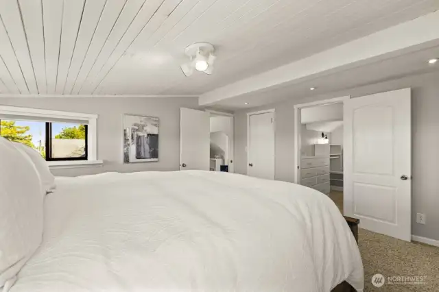 Bright and spacious, the primary suite gives you that peaceful, tucked-away feel—with all the room you need to settle in comfortably.