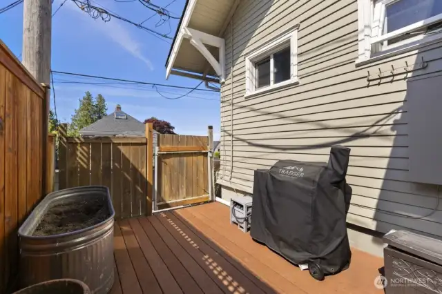 Making it easy to carry out meals, fire up the grill, or enjoy a quick breath of fresh air.