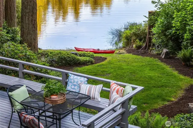 Lower deck and beach