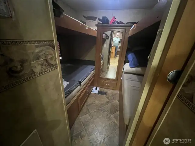 Bunk room with 4 additional beds