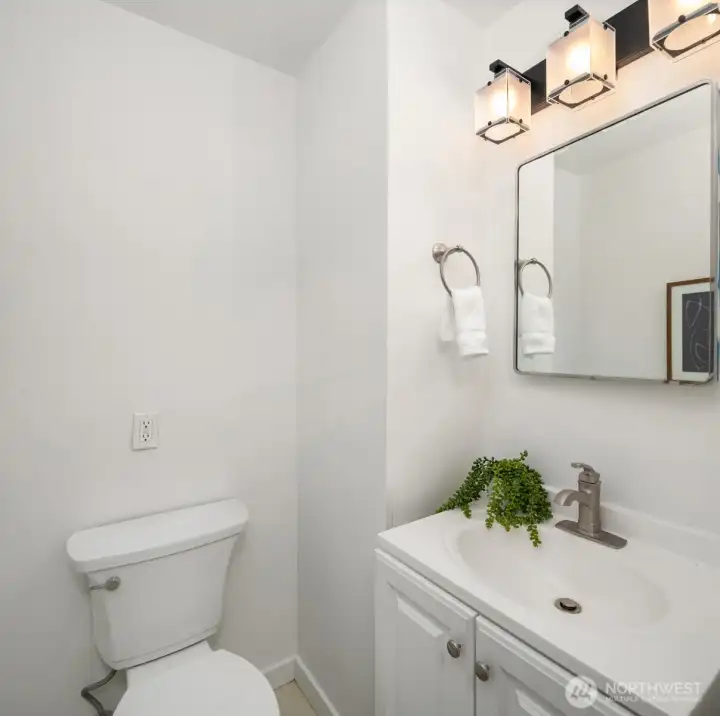 1/2 bath