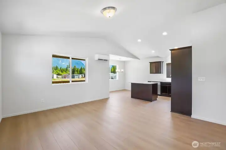 Photographs are for illustrative purposes only. Features, finishes, interior/exterior colors, landscaping and floorplan shown may vary from actual homes built.