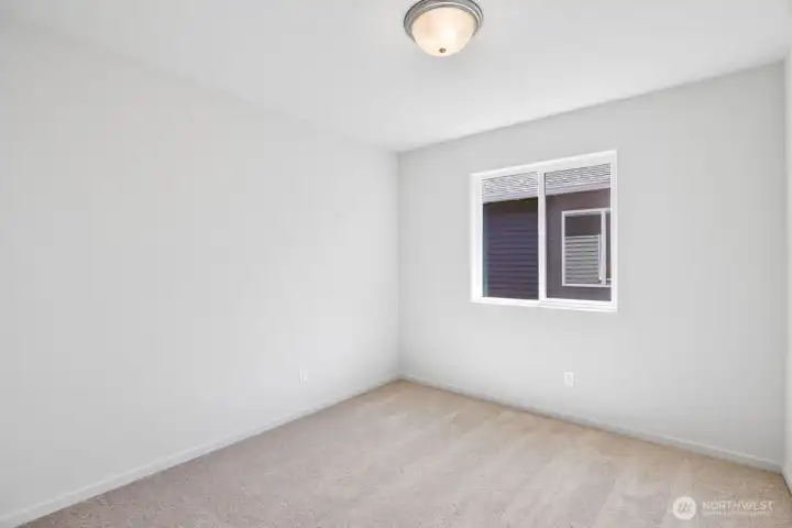 Photographs are for illustrative purposes only. Features, finishes, interior/exterior colors, landscaping and floorplan shown may vary from actual homes built.