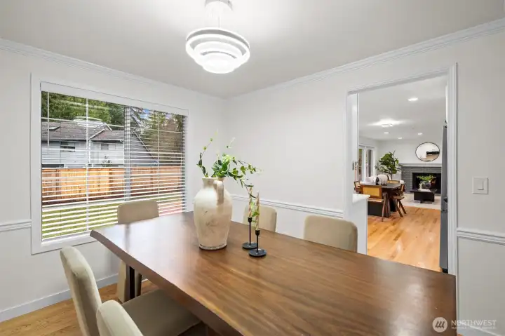 From cozy dinners to festive celebrations, this spacious dining area welcomes tables of any size and offers the ideal backdrop for creating unforgettable moments