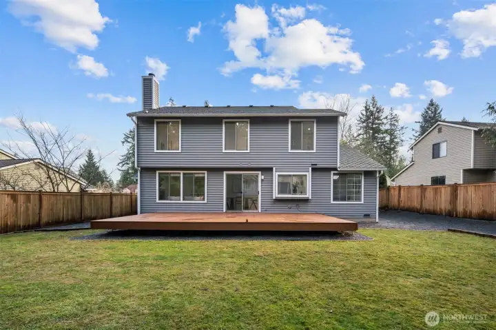 Think sunshine, games, and good vibes—this perfectly flat, fully fenced backyard is your go-to spot for entertaining, relaxing, and loving life at home.
