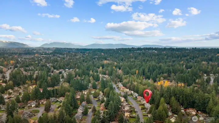 A premier Plateau address, perfectly positioned for easy access to shopping, restaurants, parks, and miles of walking trails.