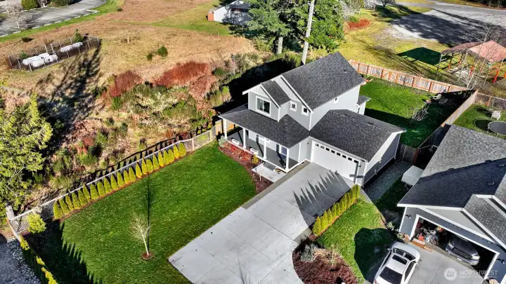 Super private corner lot