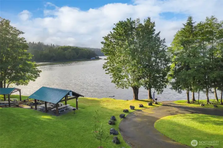 Community beach access, boat launch, covered picnic areas!