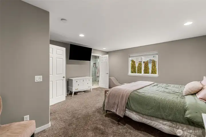 Primary Bedroom Upper