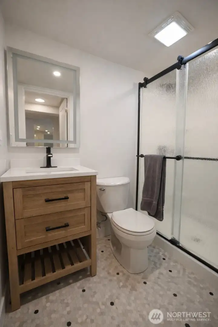 Downstairs 3/4 bathroom