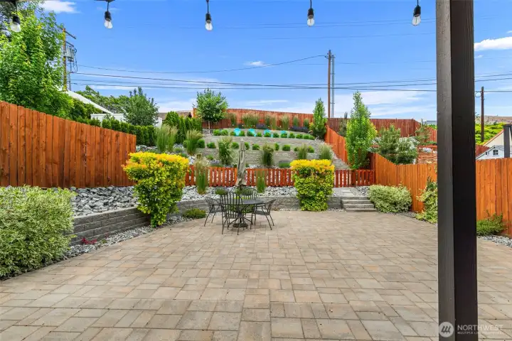 Beautiful hardscaped back yard