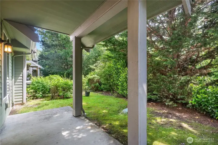 Outdoor patio off dining room
