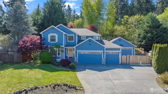 Welcome Home! Stunning 4 bedroom home with huge shop in the Kelley Glade community of Bonney Lake