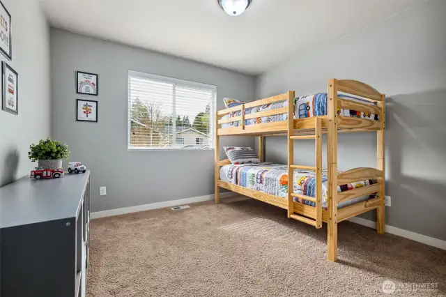 2nd bedroom