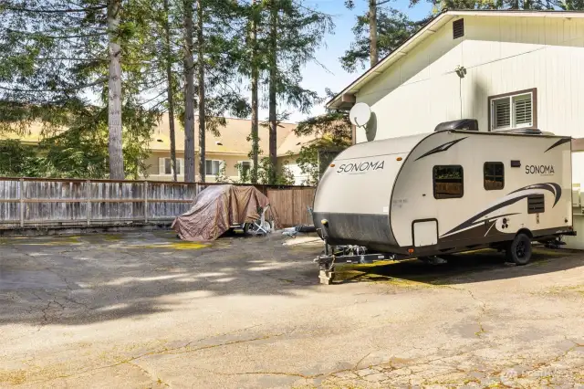 Space to Park RVs and trailers too!