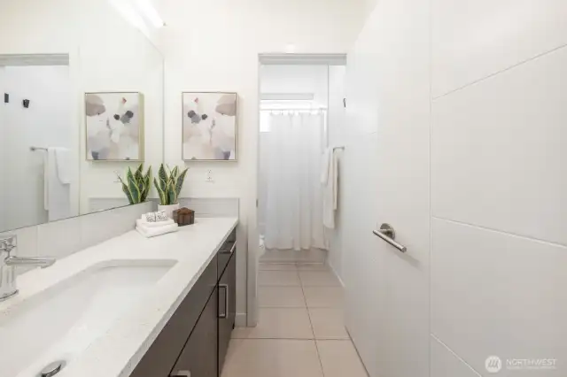 Large, full bathroom on the lower-level.