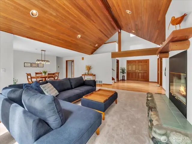 Beautiful clear cedar ceiling in the living room.