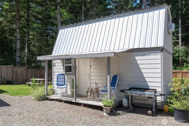 Adorable Tiny House Rental
