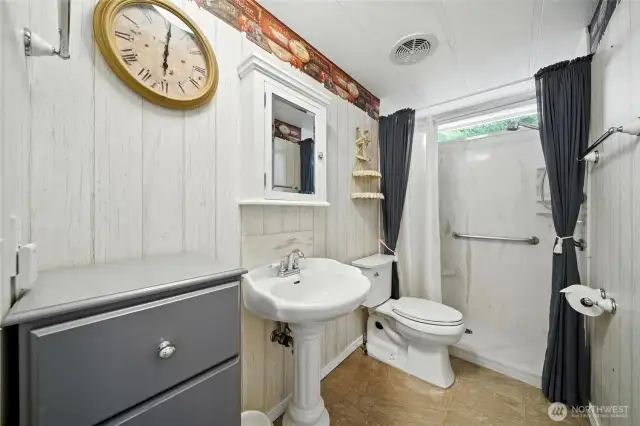 Bathroom 2