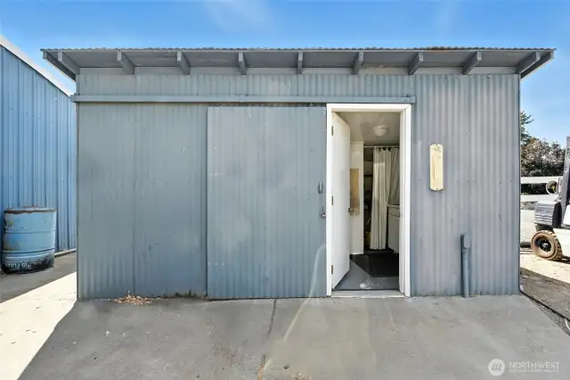 Shed