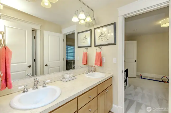 2nd floor Hall bathroom