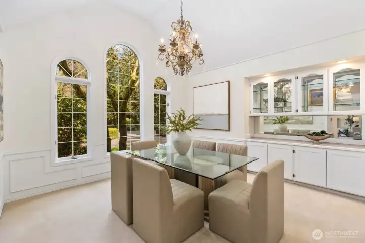 Dedicated formal dining room