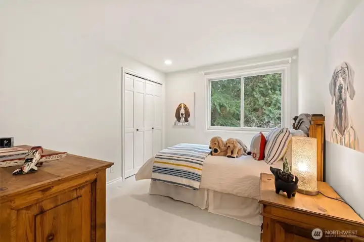 Bedrooms all can accommodate queen beds
