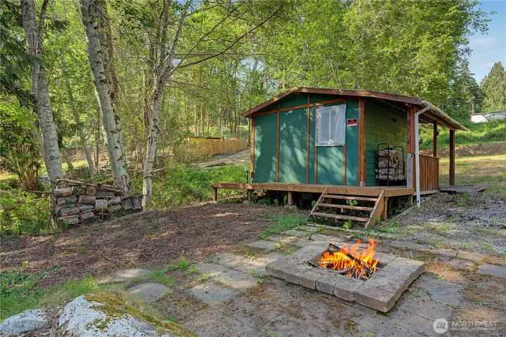 Fire pit virtually lit