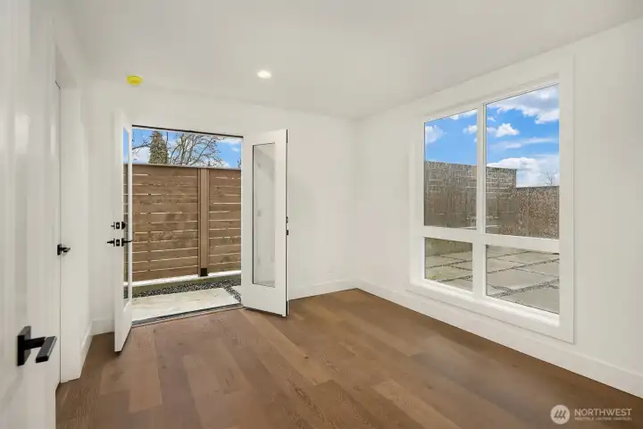 Photo of similar home, 4414