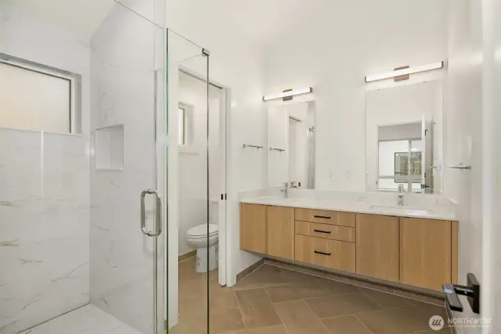 Photo of similar home, 4414