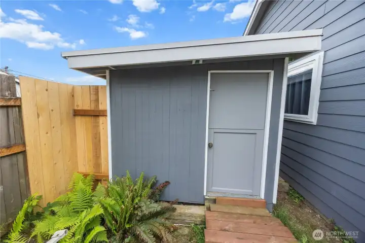 Because one can never have enough storage, this sweet shed stays.