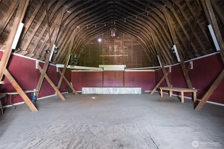 Barn - Hay Loft Barn - Hay Loft