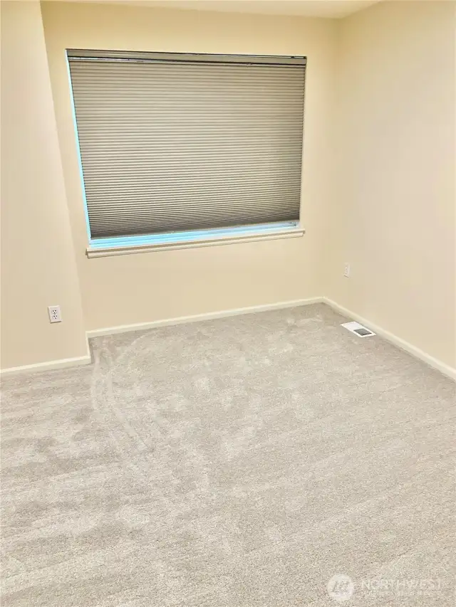Upstairs 2nd Bedroom