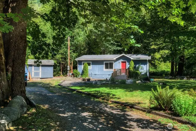 Turn-key home in the heart of Index!