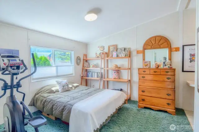 Primary bdrm